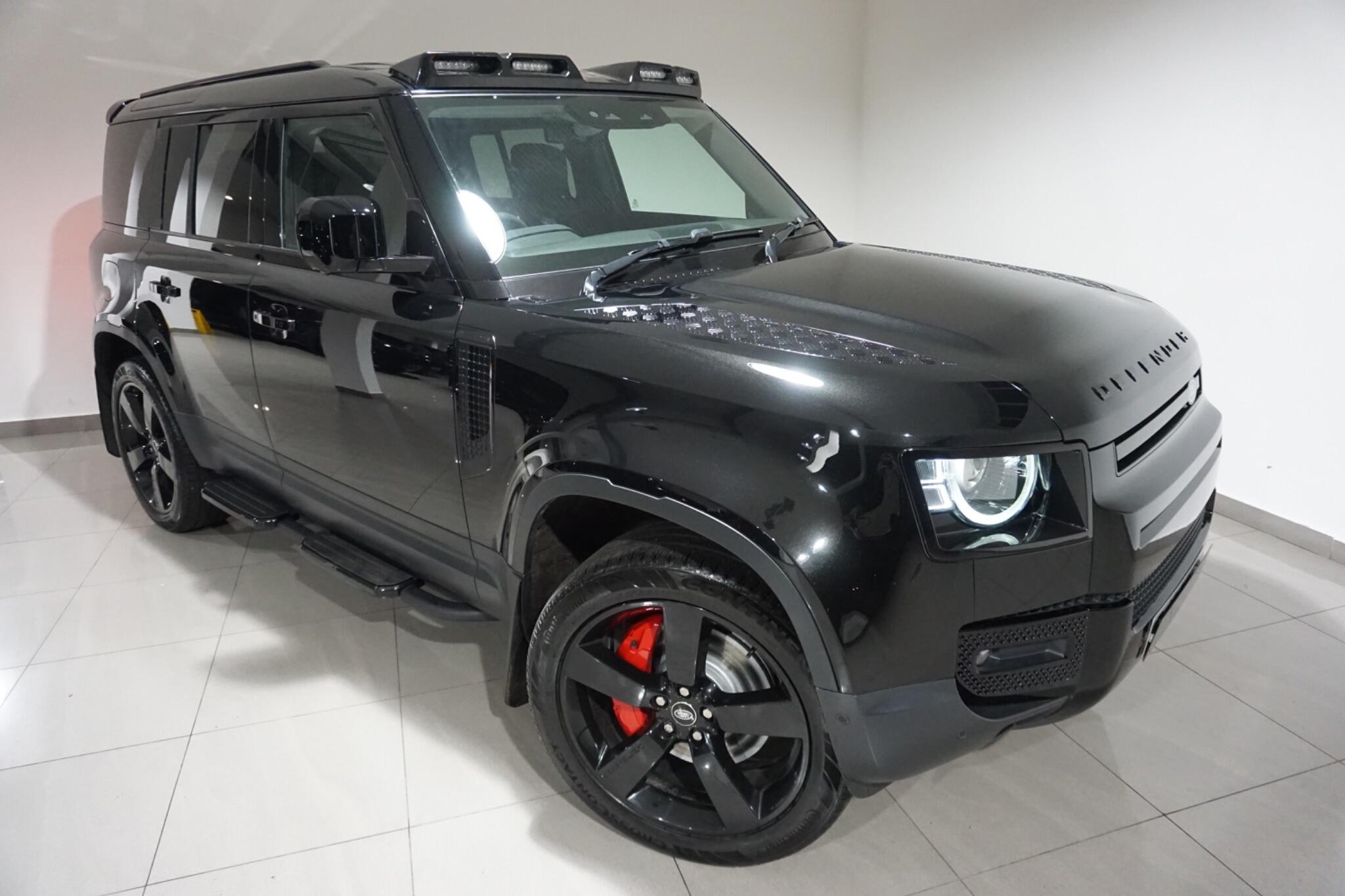 Land Rover Defender 110 3.0 D250 MHEV HSE Hard Top SUV 5dr Diesel Auto 4WD MWB Euro 6 (s/s) (250 ps)